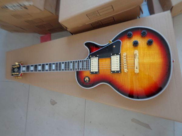 kit com 12 guitarras.